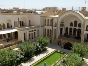 akaa-2016-iran-manouchehri_02.jpg