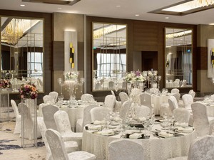 TO-024_great room-BANKET_0502.jpg