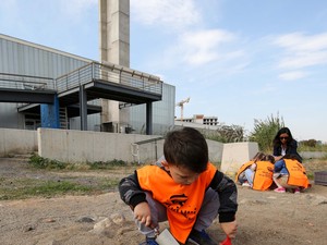 YHVC_PH_buildingvisitors_15.jpg