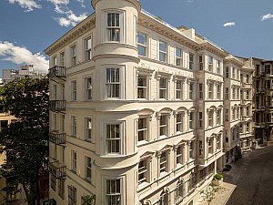 00_Casa Foscolo Hotel Exterior.jpg