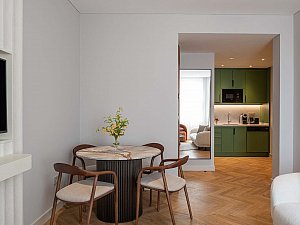 16_Two Bedroom Suite with French Balcony 6.jpg