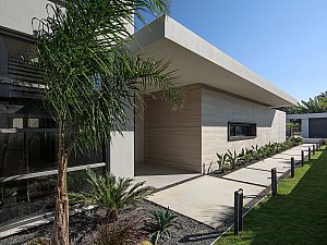 BAGO_D Evi_06.jpg
