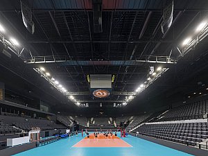 eczacıbaşı spor salonu (11).jpg