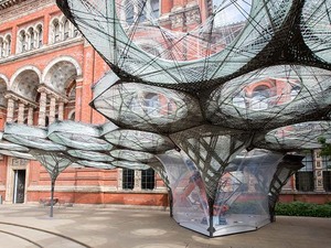 elytra-filament-pavilion-robotic-fabrication-victoria-and-albert-museum-london-designboom-04.jpg
