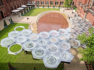 elytra-filament-pavilion-robotic-fabrication-victoria-and-albert-museum-london-designboom-07.jpg