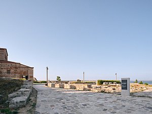 09.jpg
