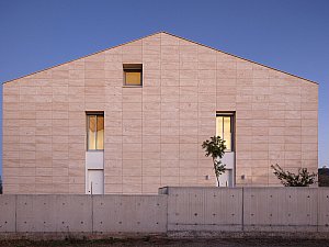 ZMY 0256-1
