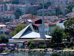 Kınalıada Camisi.jpg