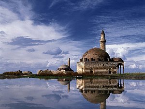 Gurkan_akay