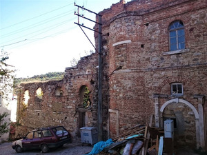4.Dundar_evi.jpg
