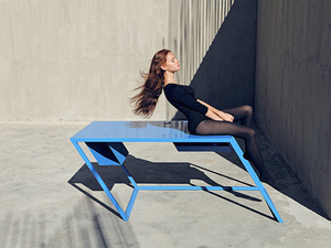 leaningfurniture-6-900x601.jpg