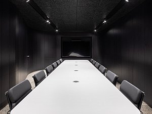 D6892_R5_StudioMajo_r.jpg
