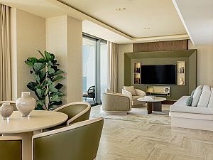 181hMEMalta-Beyond ME+ Suite.jpg