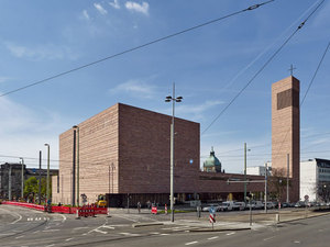 saint_trinitatis_catholic_church.jpg