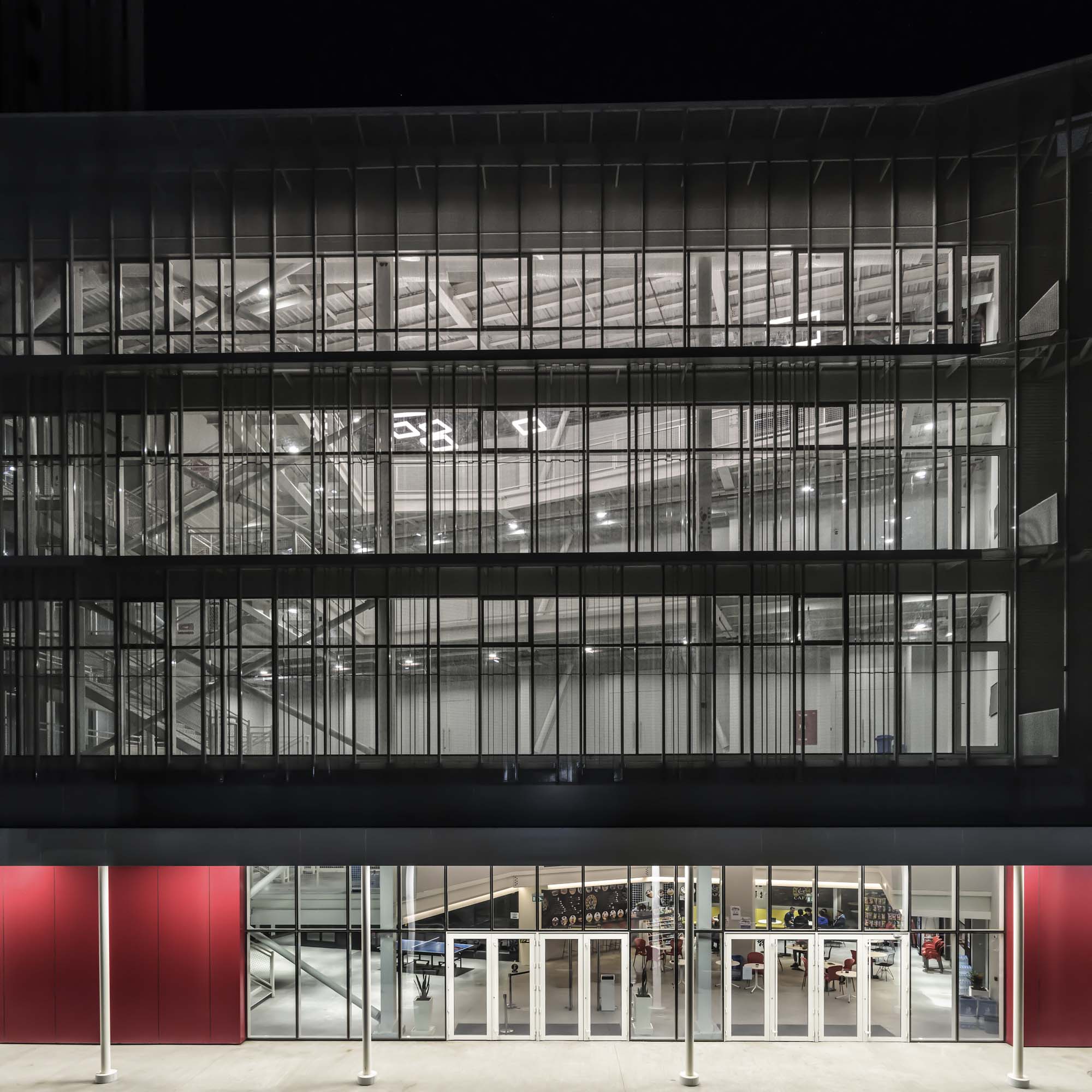 Complex Istanbul — Arena