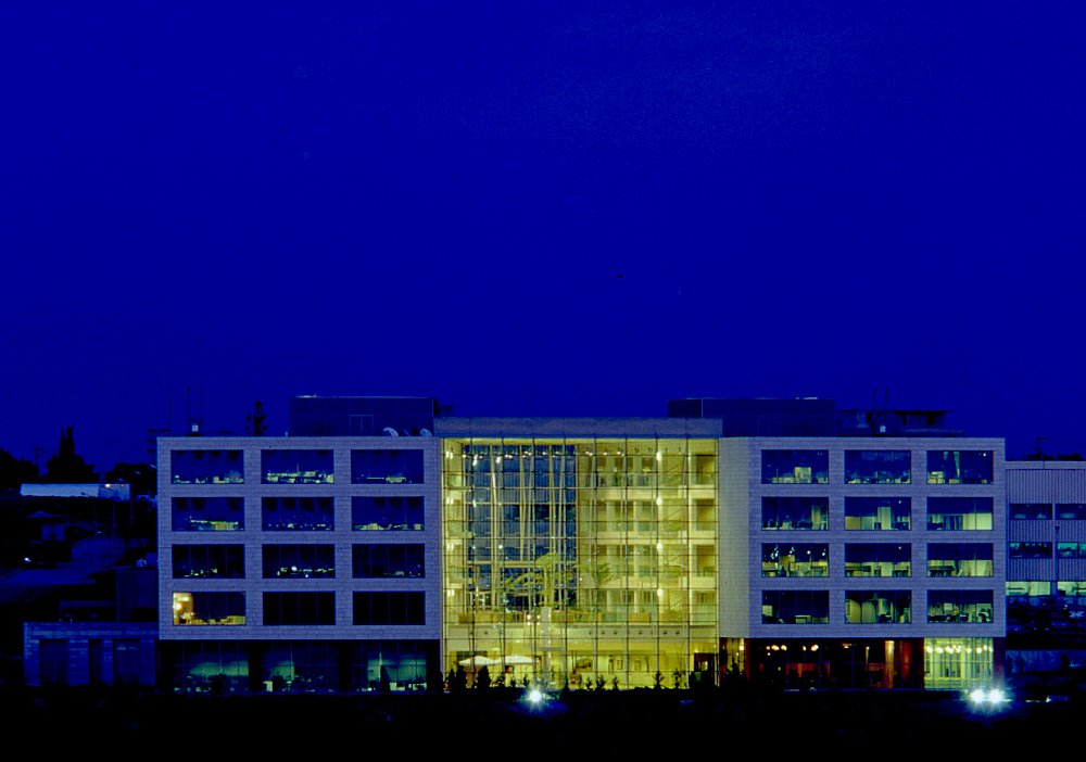 dmg-ph03.jpg