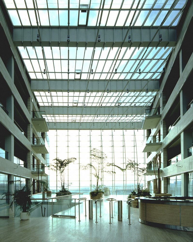 dmg-ph04.jpg