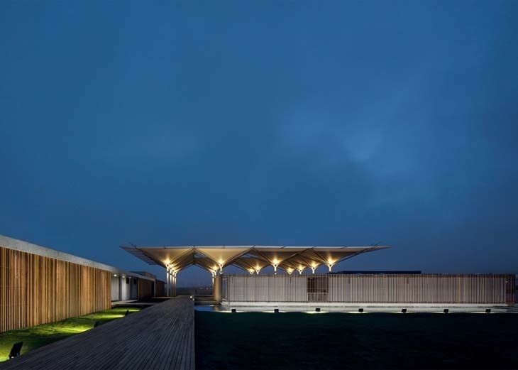 olympic-golf-course-rua-arquitectos-sports-centres-architecture-brazil-2016_dezeen_1568_18.jpg
