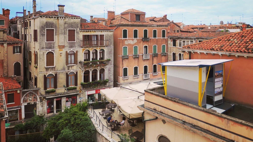 VEN-LIVING SHELTER-BIENNALE-00.jpg