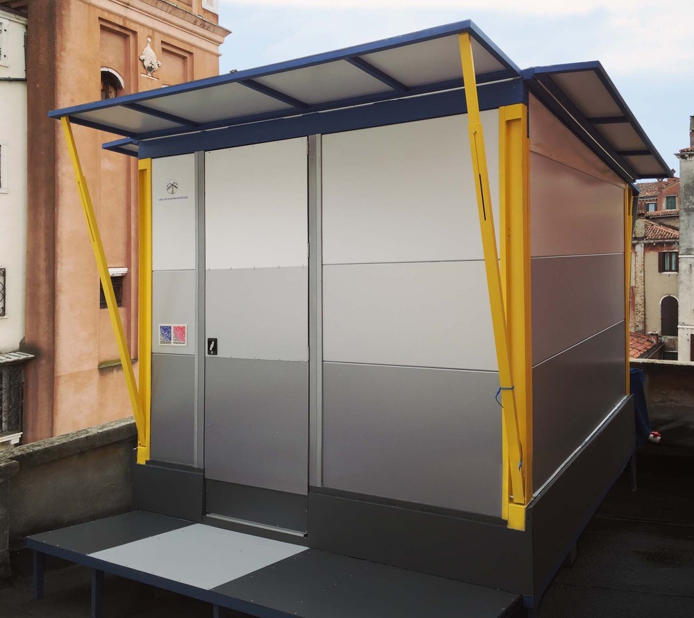 VEN-LIVING SHELTER-BIENNALE-07.jpg