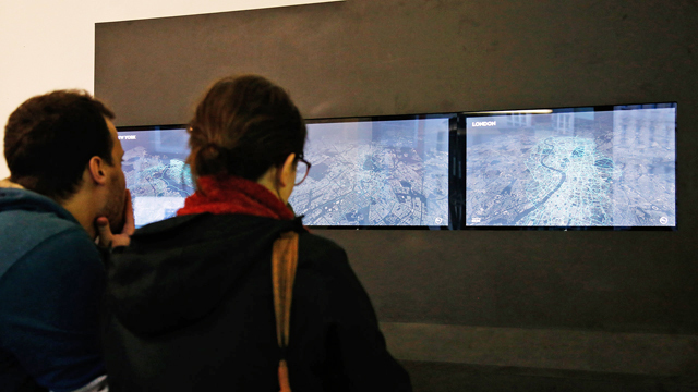 cf-visitors-m.jpg