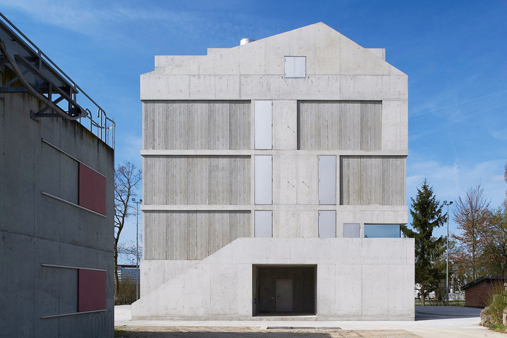 Brandhaus00.jpg