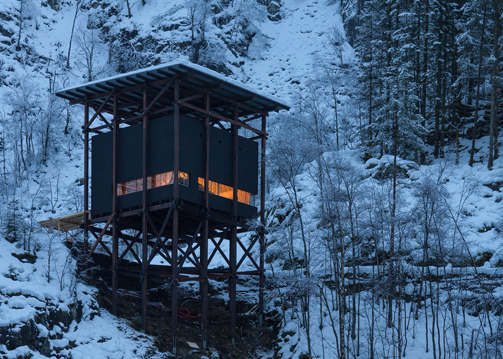 allmannajuvet-1.jpg