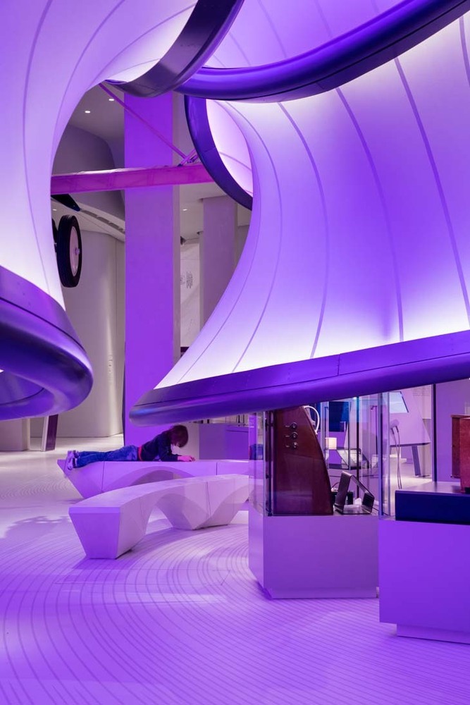 ZHA_Mathematics_The Winton Gallery_ph_LukeHayes_17.jpg