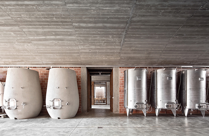 jorge-vidal-tomas-victor-rahola-mont-ras-winery-girona-catalonia-spain-designboom-04.jpg