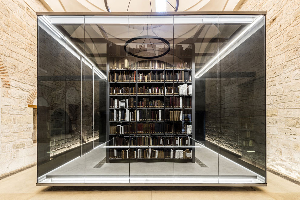 Beyazit_State_Library.jpg