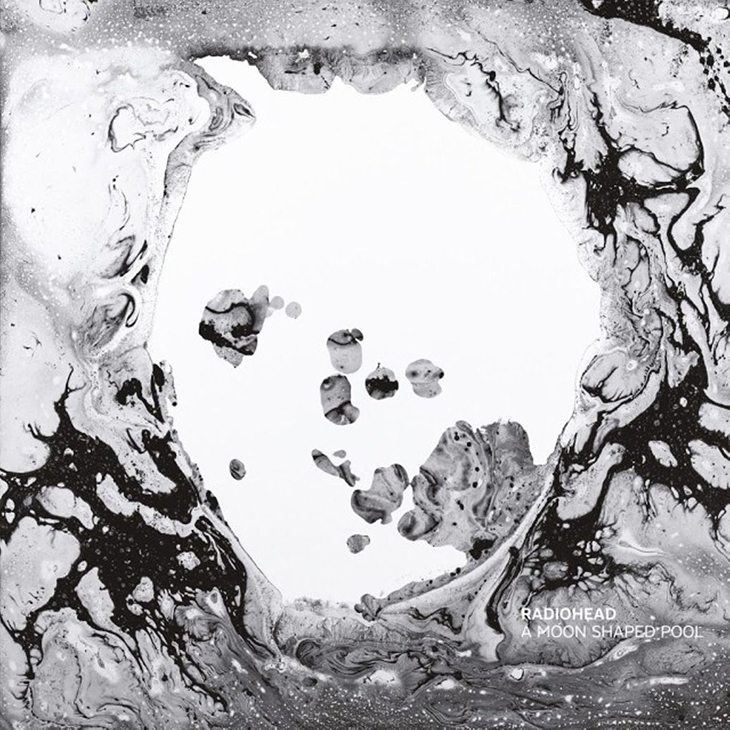 a moon shaped pool.jpg