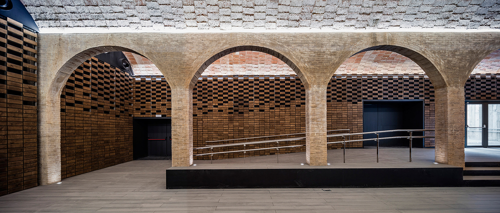 Barcelona'da Sarnıç Restorasyonu  1 (7).jpg