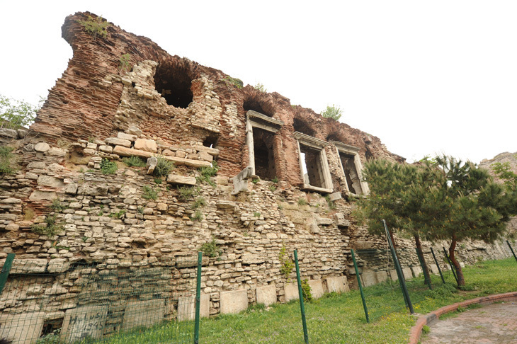 bukoleonsarayi01.jpg
