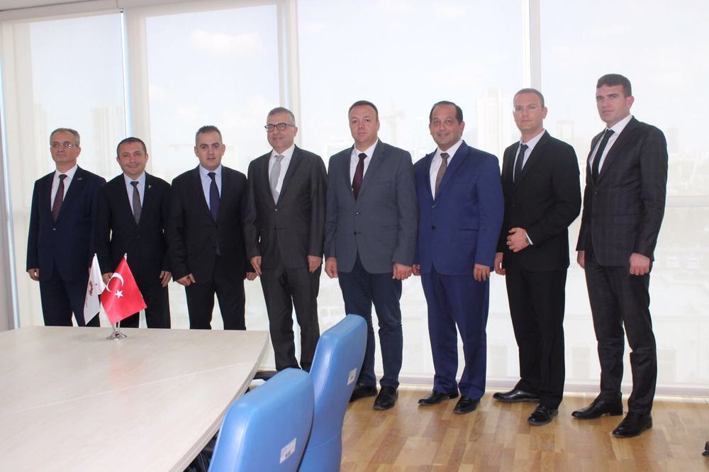 japar yonetimi (erol amado gozluklu).jpg