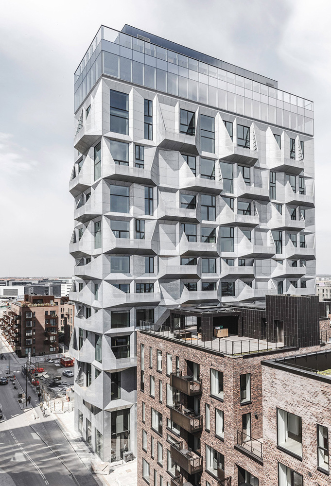 cobe_thesilo02.jpg