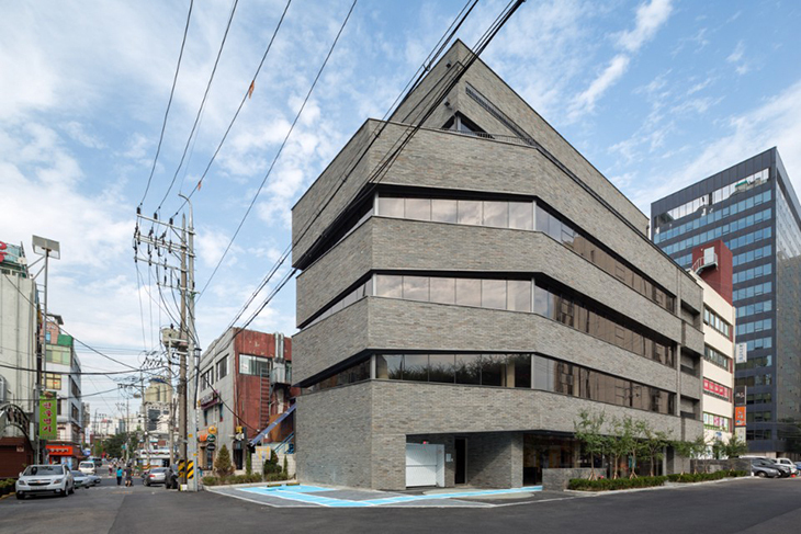 Thumbs up Building 1.jpg