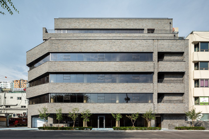 Thumbs up Building 3.jpg