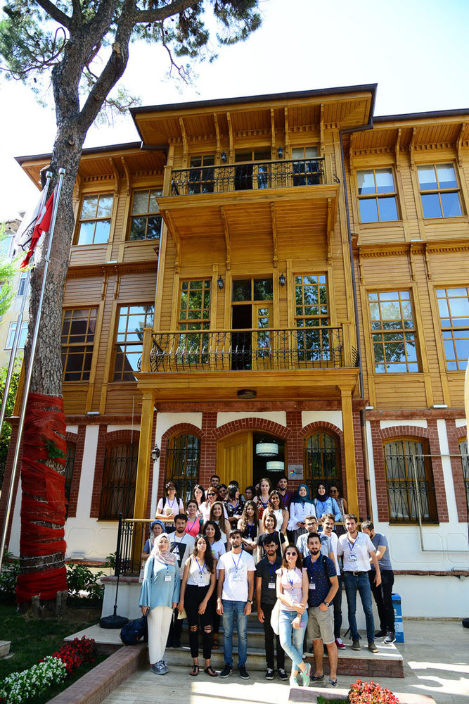 mardinli-mimar-adaylari-kadikoyde-4.jpg
