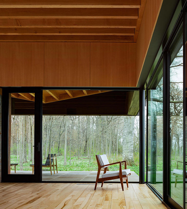 desai-chia-michigan-lake-house-leelanau-county-designboom-07730.jpg