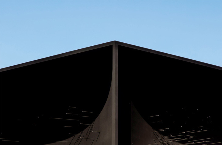 vantablackpavyon04.jpg