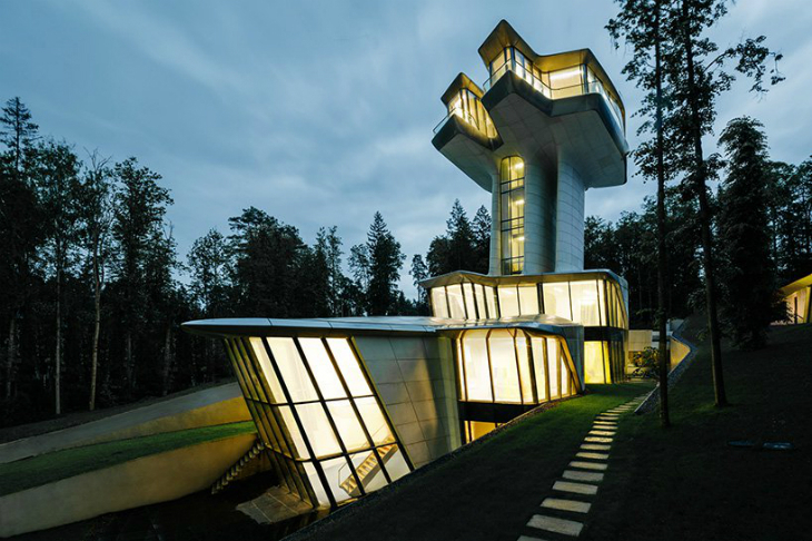 zaha_hadid_rus_10.jpg