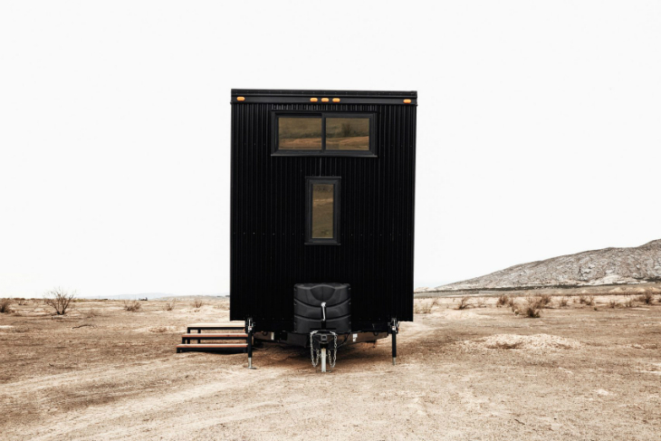 the-drake-lank-ark-rv-architecture-mobile-home-usa_dezeen_2364_col_22-1704x1136.jpg