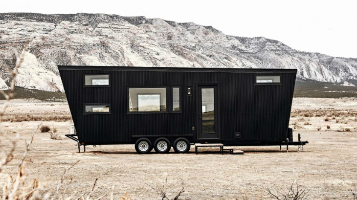 the-drake-lank-ark-rv-architecture-mobile-home-usa_dezeen_2364_hero-852x479.jpg