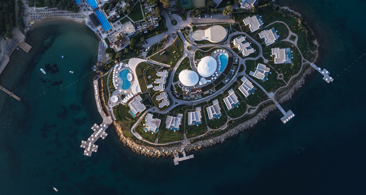 RAF_proje_nikkibeach.jpg