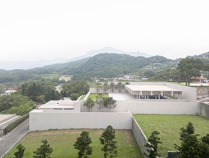 taiwan_cemetery_5.jpg