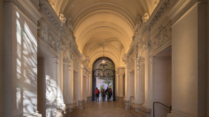 Foster+Partners_AppleParis02.jpg