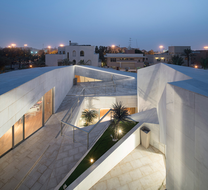 rock-house-agi-architects_dezeen_2364_col_45-1 (1)730.jpg