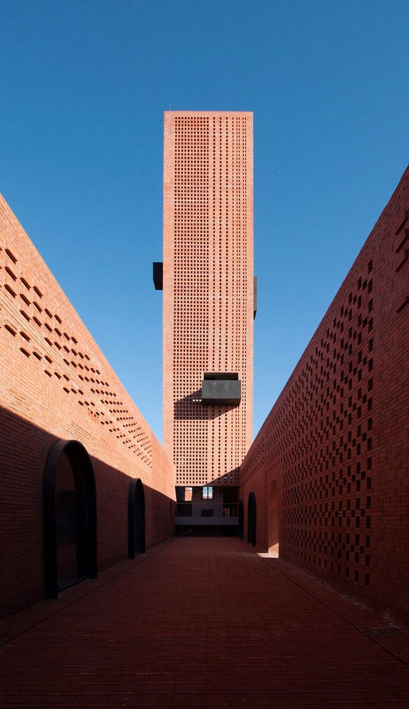 Interval-architects_tower-of-bricks_4.jpg