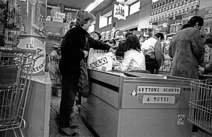 Milano_Supermarket_1983_creative_commons.jpg