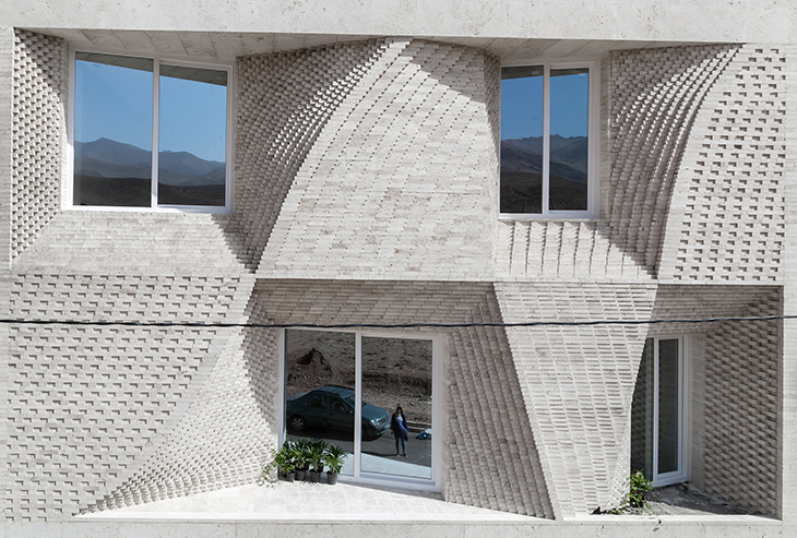 Travertine_1.jpg